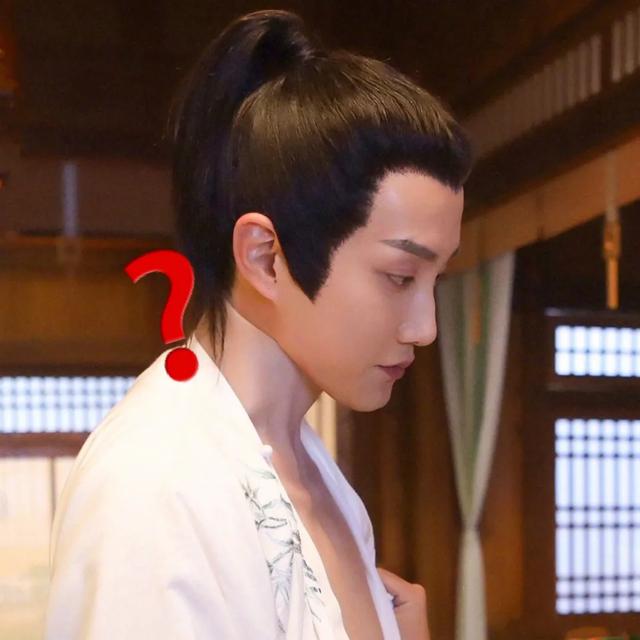 |男演员“肌肉造假”被拆穿，男人为了长肌肉到底有多拼？