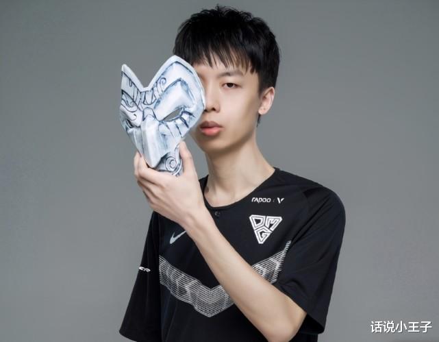 司马老贼|太罕见了！SMLZ为了不退役，发文求职！德云色的说法很真实