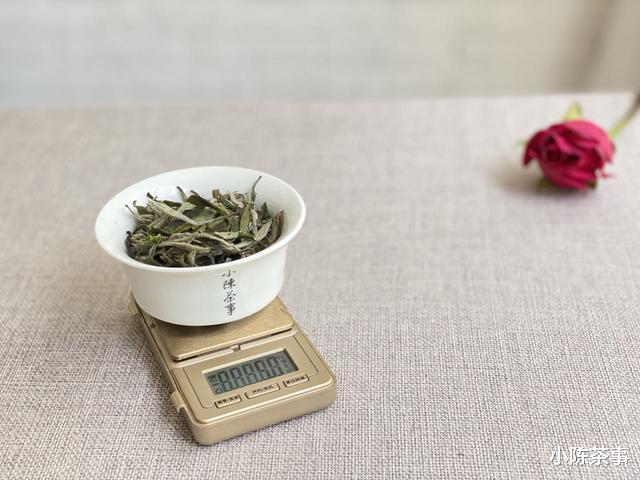 小陈茶事|长期存白茶、普洱、岩茶、红茶,都能越存越好吗?认清这些是关键