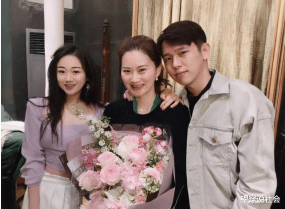 『陈飞宇』陈凯歌长子参加名媛聚会，被百亿千金青睐，颜值超过弟弟陈飞宇