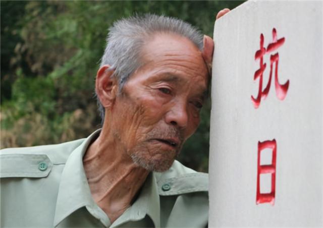 臆说古史|王二小墓地现状：葬于牺牲处，儿时玩伴守墓59年