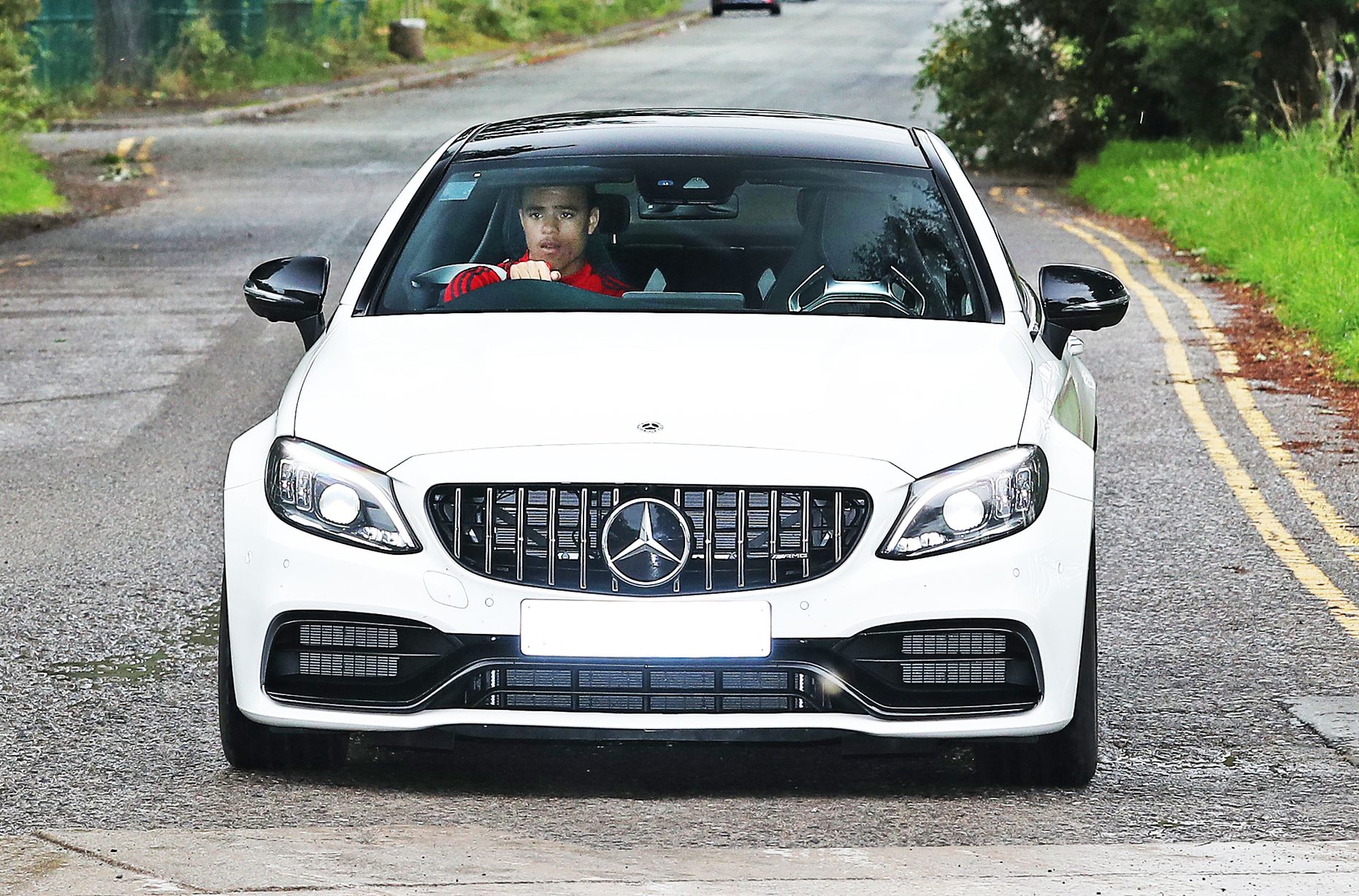 曼联|尤文开超高薪挖曼联小王，索帅做一承诺留人！贝巴建议先别比C罗