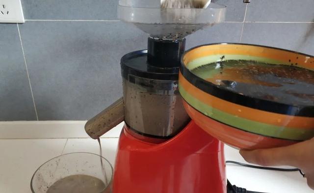 无人问津|白发最怕这食材,成本才3块钱,隔天吃一次气色好了白头发变黑了