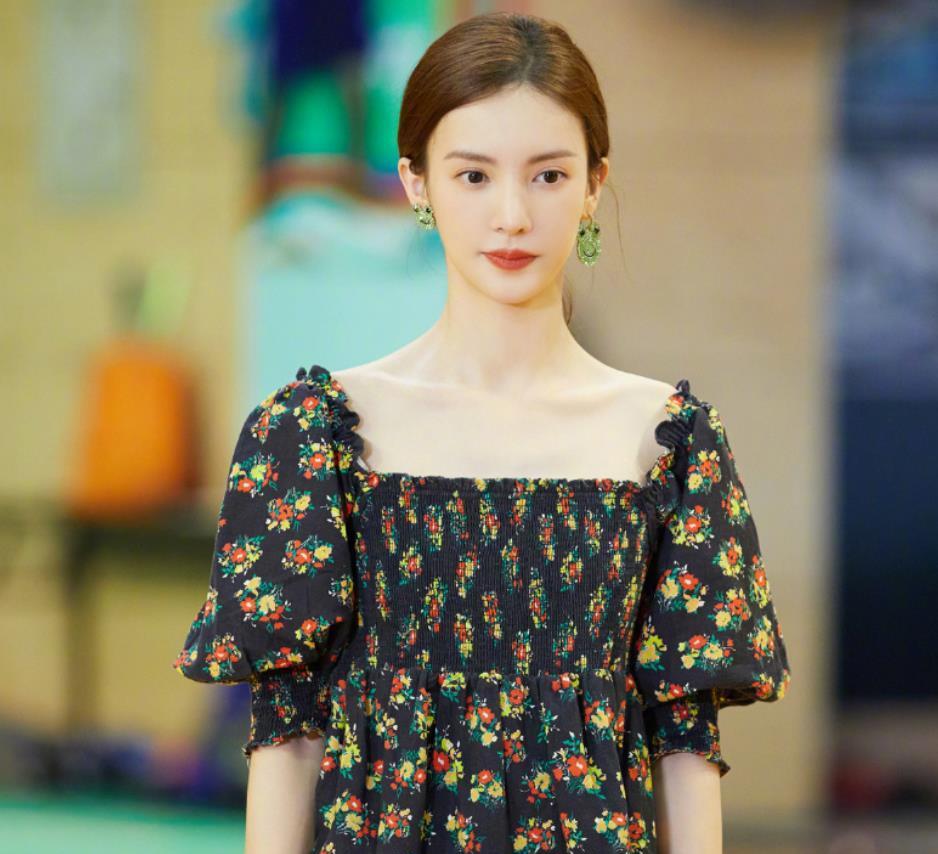 赵露思|彭小苒出道前，金晨出道前，鞠婧祎出道前，看到赵露思：确定是同一个人？