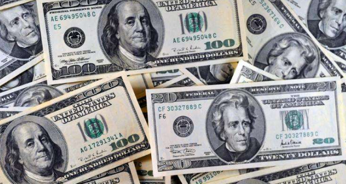 「美国国债」美国借债成瘾？24国抛美债，美却再发3万亿，最大“接盘侠”出现！