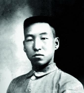 河北：河北一位老妇去世，儿子打开床底木箱后发现：国家欠她3500斤粮食