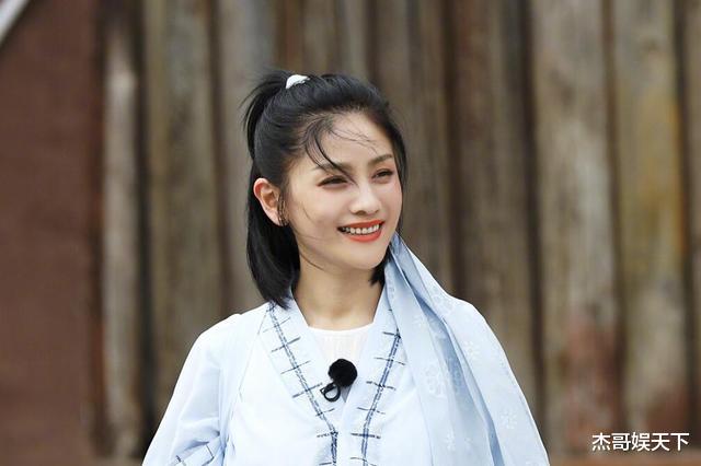 「间谍」《奔跑吧》三个间谍都不会玩,尤其是baby,要不然好人根本赢不了