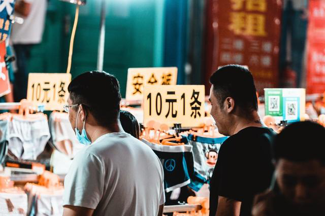 茶馆小二 夜摊经济(创业者给你不同于摆摊的赚钱方法)干货