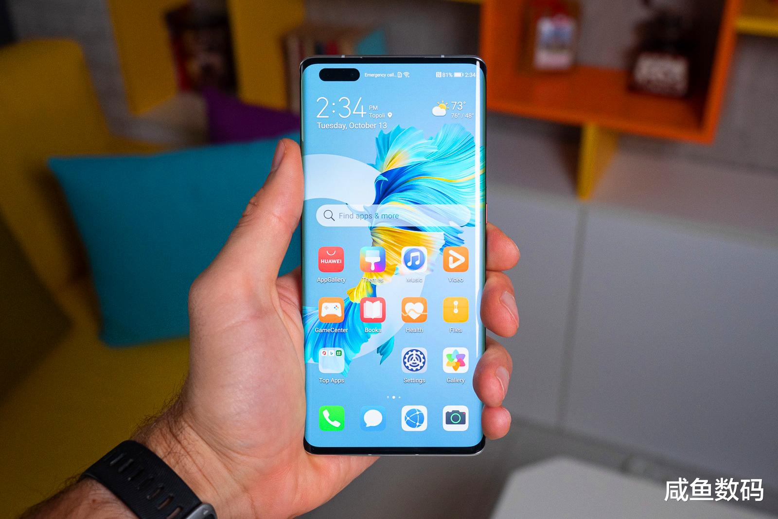 iphone12|余承东称iPhone 12设计不符人体工程学，结果转身就像素级模仿