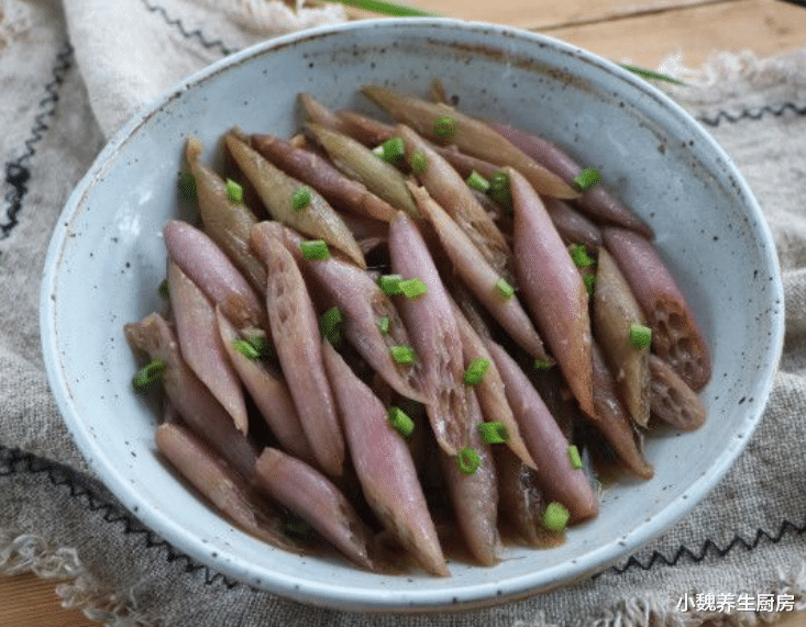 食盐|这菜是天然“清肠高手”，每天炒一盘，清肠解油腻，体重悄悄降