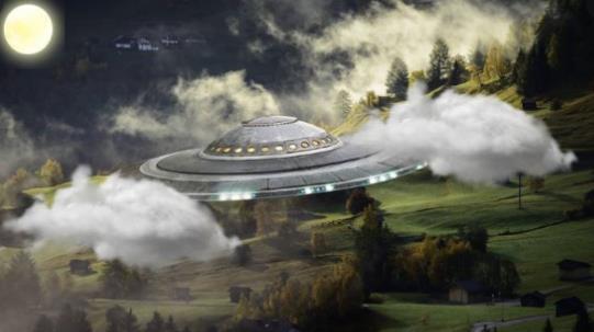 「UFO」UFO照片再度流出，高清似塔状！专家鉴定后：照片未经过PS