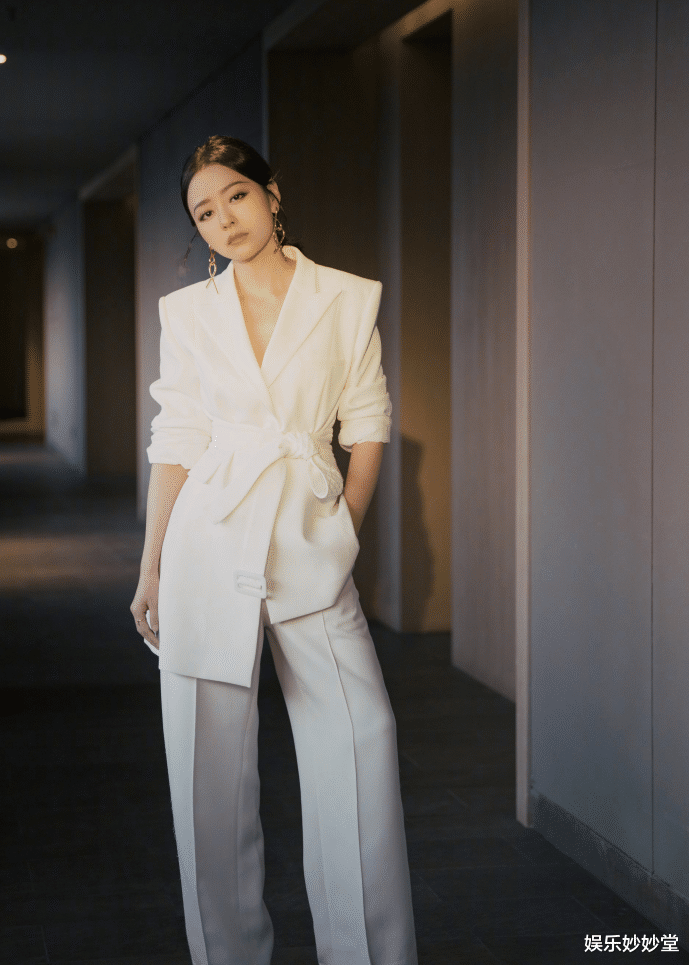 张靓颖|张靓颖Rap歌词怎能那么敢，唱出真实并非代表原谅