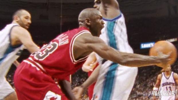 『迈克尔·乔丹』背转身虚晃！乔丹这两个球什么水平？