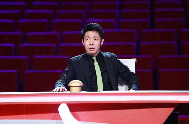 「撒贝宁」央视里潜伏13年,从法律专家到“纵火犯”,北大撒贝宁的多幅面孔