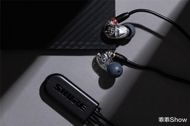 美团|心怀憧憬的继任者 体验舒尔AONIC 4、5