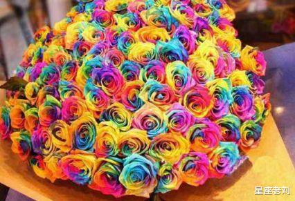 年龄再大都喜欢打扮自己的3个生肖女，大方漂亮有气质，内外兼修