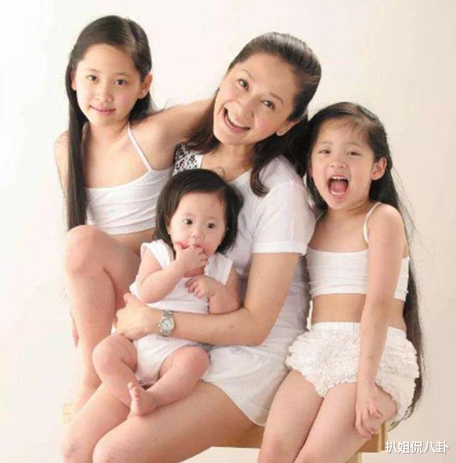 欧阳娜娜|那个全网女孩都想活成她的欧阳娜娜,说白了也是一个悲剧性人物