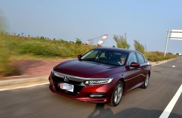 本田雅阁|本田雅阁为什么都说是好车？开十代雅阁有面子吗