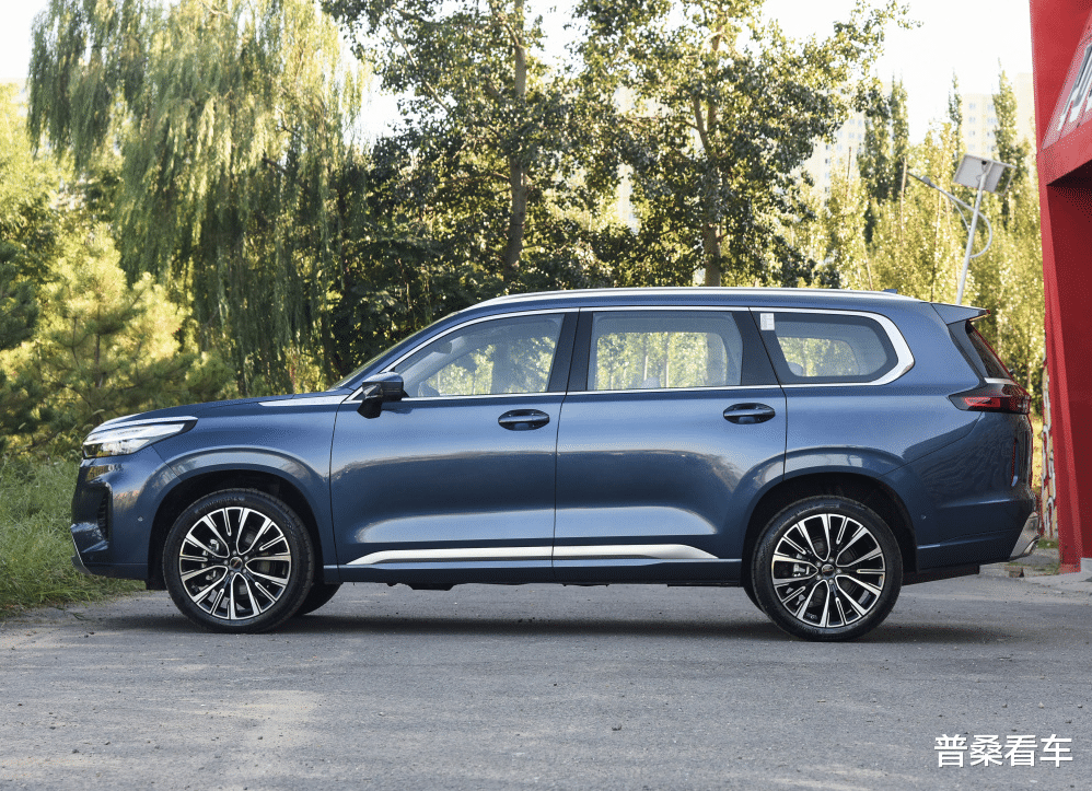 奇瑞|国产最强“巨无霸”!尺寸直逼途昂,2.0T爆254Ps,还带人脸识别