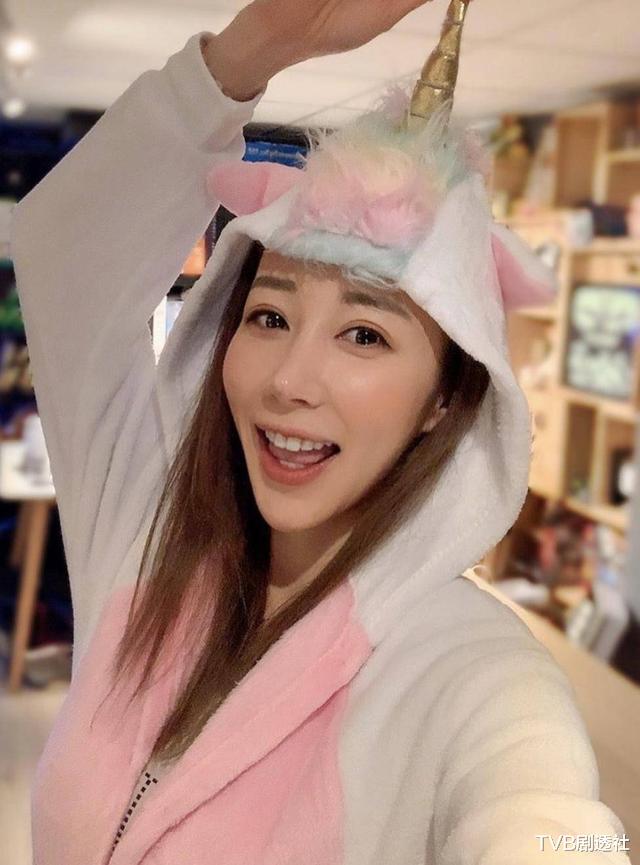 TVB|TVB人气小花直言男友大男人，透露是约出去健身后，对其有好感