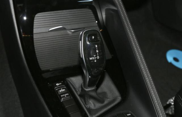 宝马X1|宝马X1裸车价不足21万，标配全景天窗，轴距2.78米，还要啥途观L