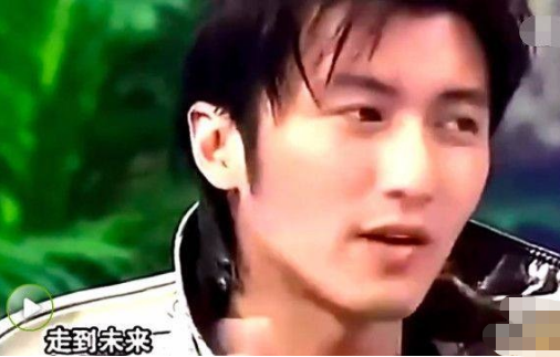 谢霆锋|谢霆锋当年抛弃张柏芝不只因照片事件？妈妈狄波拉的话可能是真因