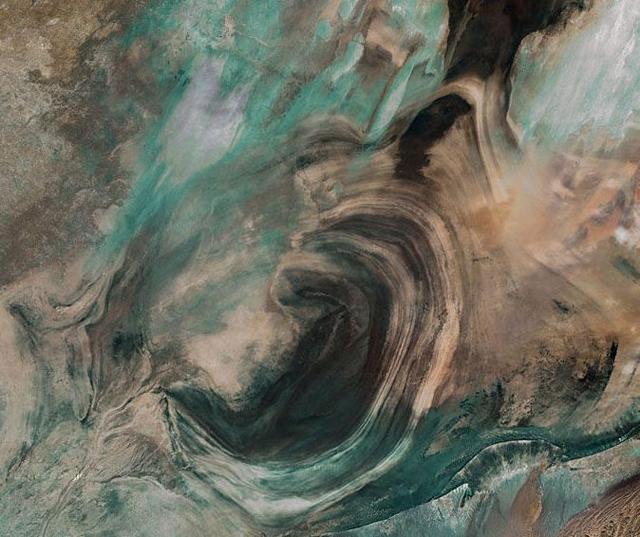 「」“双鱼玉佩”真实存在吗？关于此事件的三种猜测