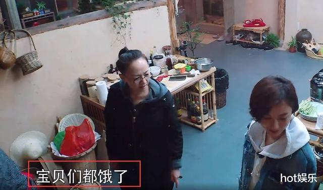 「黄磊」向往的生活：黄磊做饭速度跟不上，节目组又悄悄为嘉宾点外卖