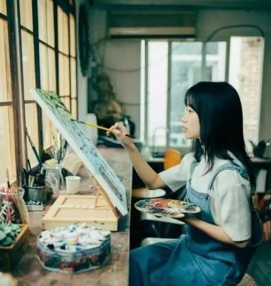 「美术」我国“最烧钱”的3个大学专业，普通家庭的孩子，建议“绕着走”