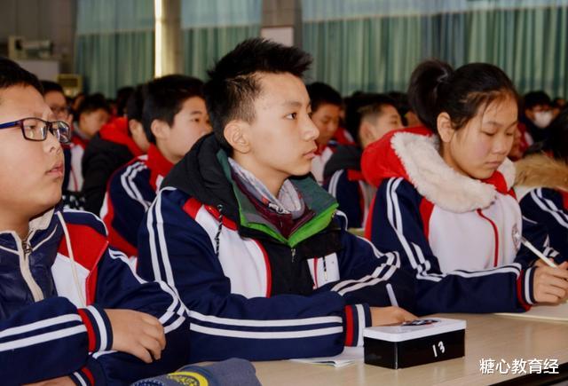 学霸|初中生想逆袭成“学霸”，聪明的学生大多这么做，重点高中等着你