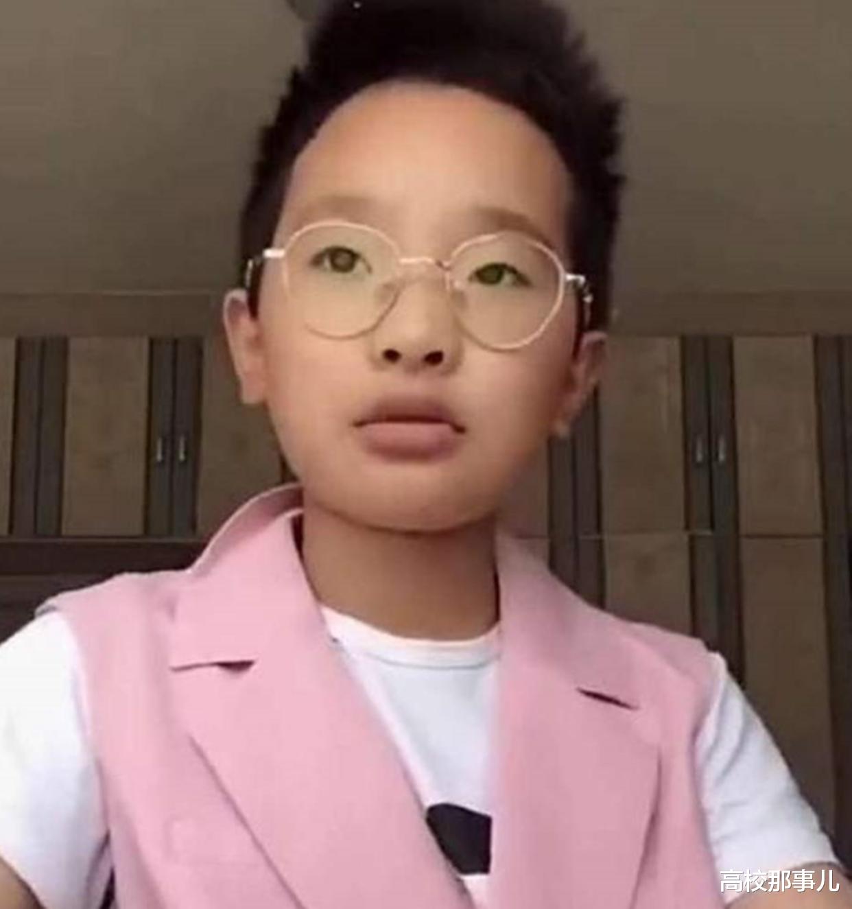 「」“钟美美”的视频,看似幽默,实则是对教师群体的一种伤害