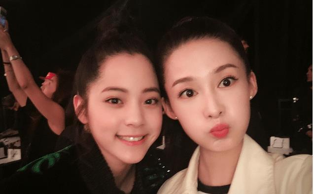 李沁|难怪大家都说合影要远离李沁，本以为开玩笑，看到合影后我服了！