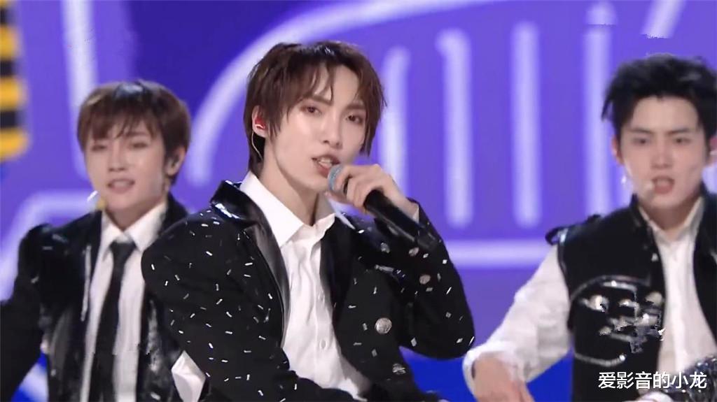 「陈浩民」618超级晚R1SE火力全开，焉栩嘉夏之光缺席无人代唱歌词，任豪镜头少