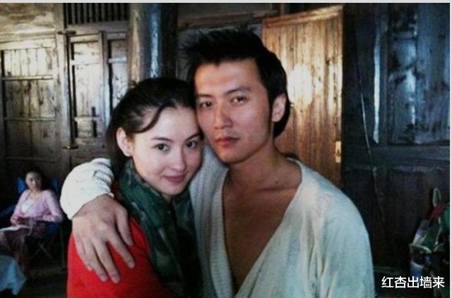 张柏芝|不再隐瞒？张柏芝爆料为何备孕四胎，网友：原来都是谢霆锋惹的祸