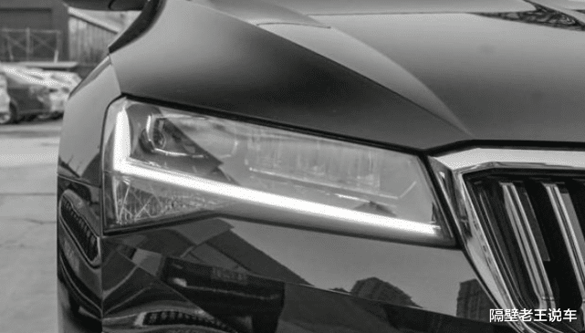 『本田XR-V』不足12万的德系B级车,配2.0T破百7s+掀背尾箱!吊打迈腾却无人懂