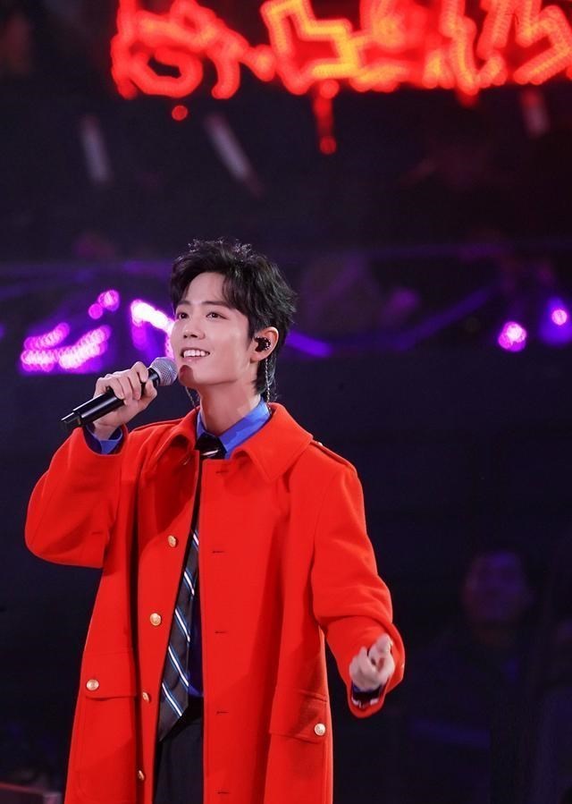 肖战|得知肖战第一首个人单曲《满足》的由来，不禁潸然泪下，砥砺前行