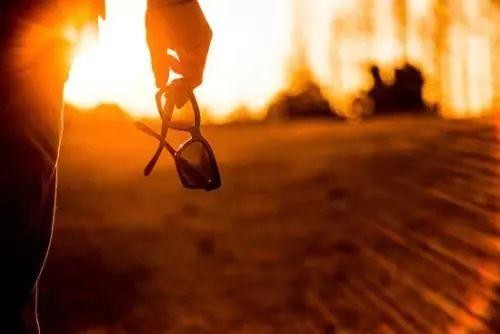 焦炭|中国股市：“线乱不看，形散不买”，学会不怕赚钱难，简单明了