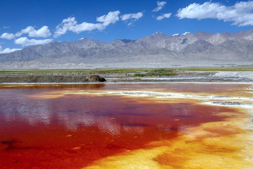 玛瑙|遍地宝石却被当地人误认为是石头？一枚宝石卖了1.3亿，就在中国