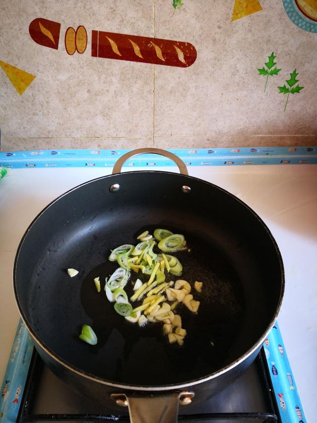 「」它是“天然叶酸”，女性隔三差五吃，面色红润，皮肤越来越光滑