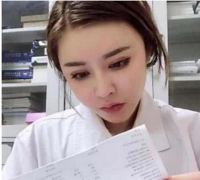 『』那个拥有天使面孔,却锻炼出一身肌肉的金刚芭比女护士,现状如何