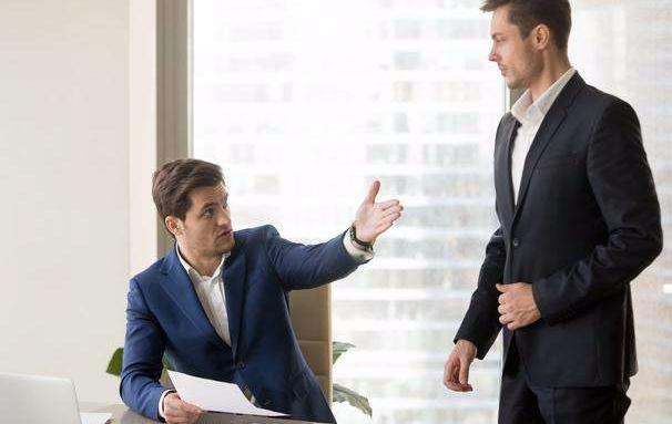 「」职场上如何知人又知心？有这5种行为的同事能隔多远就多远