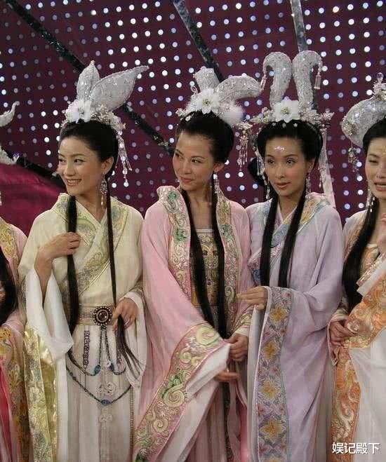 天仙配|现在再看天仙配，七个仙女扮演者有六个超大牌明星，当时咋没发现