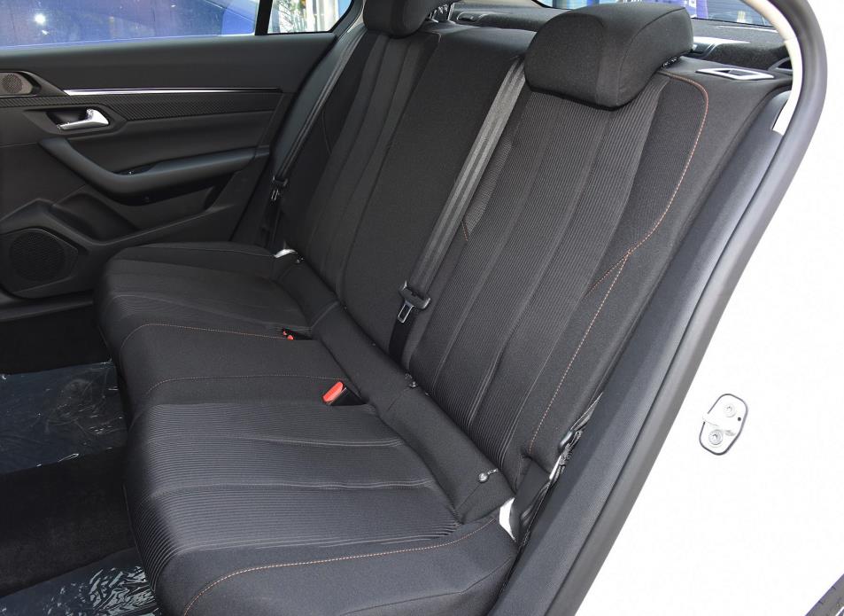 本田雅阁@开完本田雅阁，再开标致508，谁更有档次？车主：差距不一般