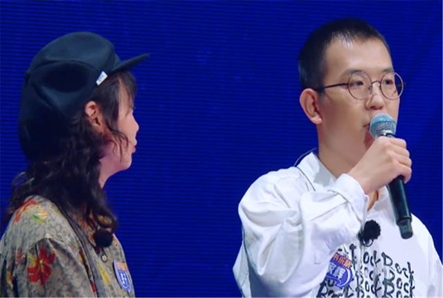 椅子乐团|小摩托真神奇，尽给导演出难题，乐夏改编赛两支乐队打成平手