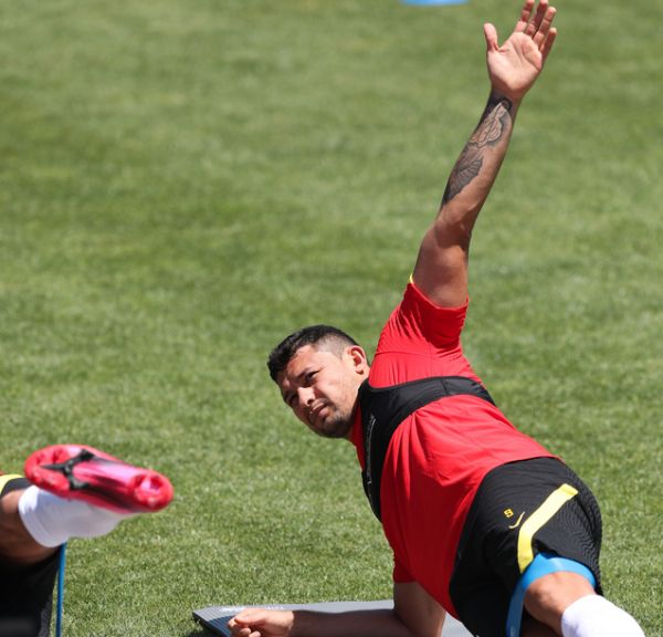 「归化球员」明天国足VS上港，预计热身赛首发，归化球员有谁会上场？