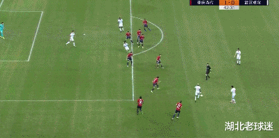 何塞|固执的何塞！到点了固定换人，比分落后换下卓尔最有威胁的一点