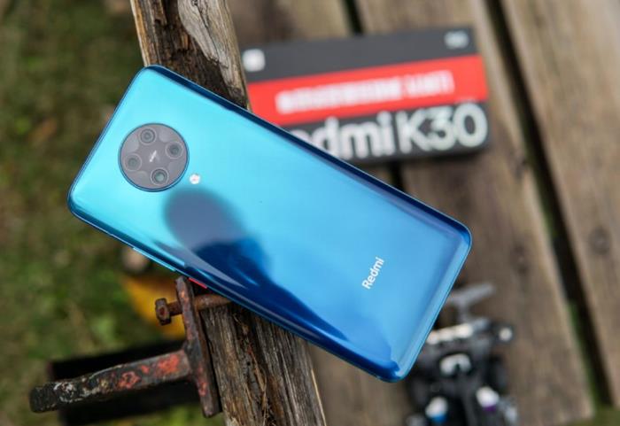 「红米手机」对决iQOO Neo3,红米K30Pro降价300,相差1元怎么选?