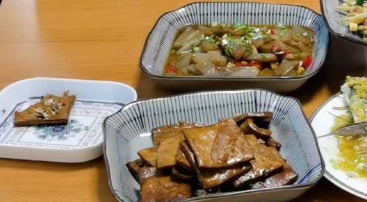 魔芋|夏天“减脂”多吃这些菜，看看我家晚餐，4盘低热量，肥嘴又瘦身