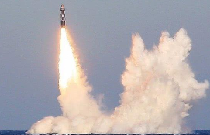 甩锅@对美反击开始! 最新大国重器载16枚核导弹出海, 警告停止乱甩锅