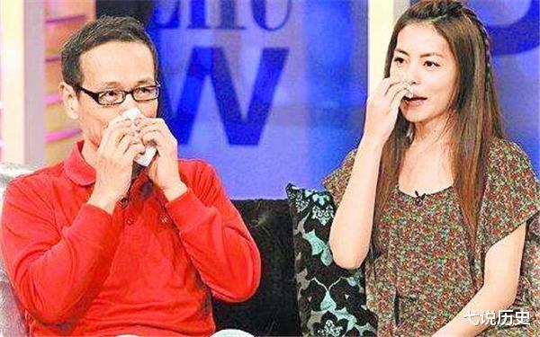 弋说历史|女孩一直戴头套上学，却受尽同学嘲讽，摘下头套后众人都沉默了